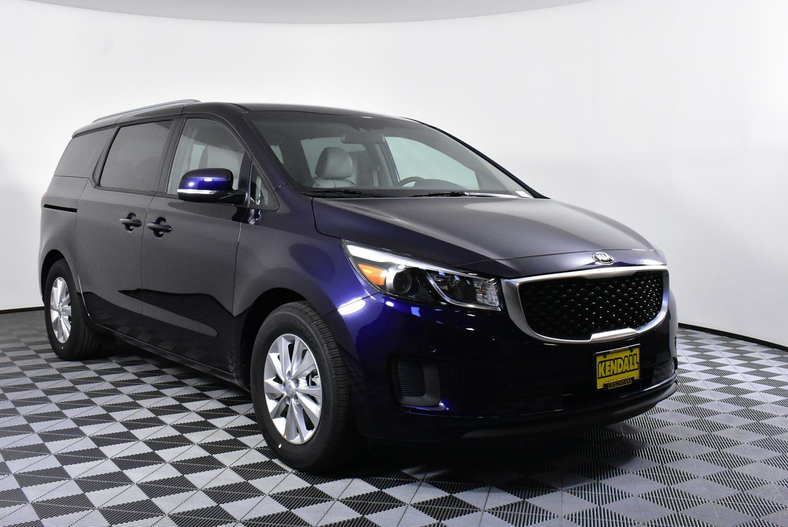 New 2018 Kia Sedona LX in Nampa #D980768 | Kendall Kia